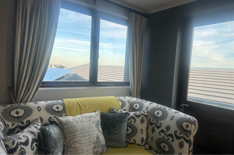 5 Bedroom Property for Sale in Oubaai Western Cape